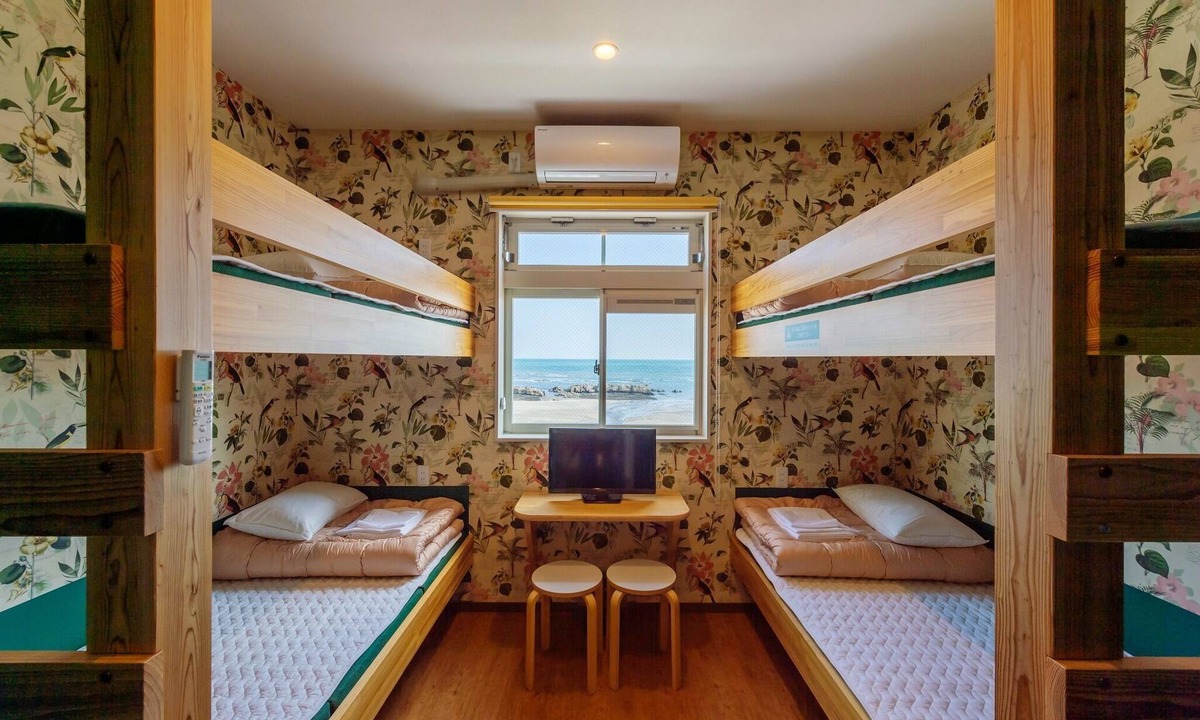 Aoshima Apartment | Private room Bunk bed of Obi cedar from Miyazaki/Miyazaki Miyazaki