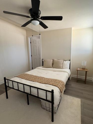 East Hemet House | Private Room- Separate Entrance & Ensuite Bath