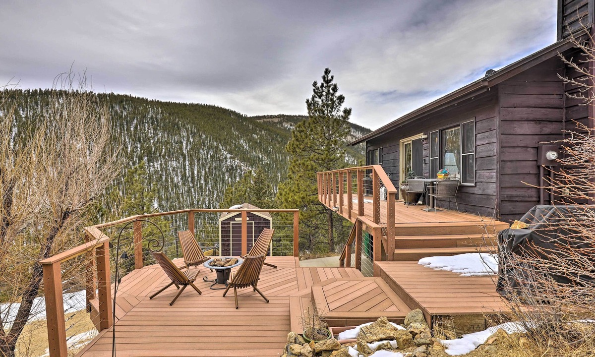 Idaho Springs House | Private Sauna & Mtn Views: Idaho Springs Gem