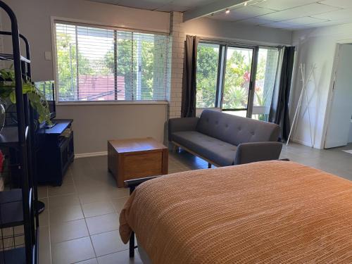 Brighton House | Private self-contained guesthouse North Brisbane