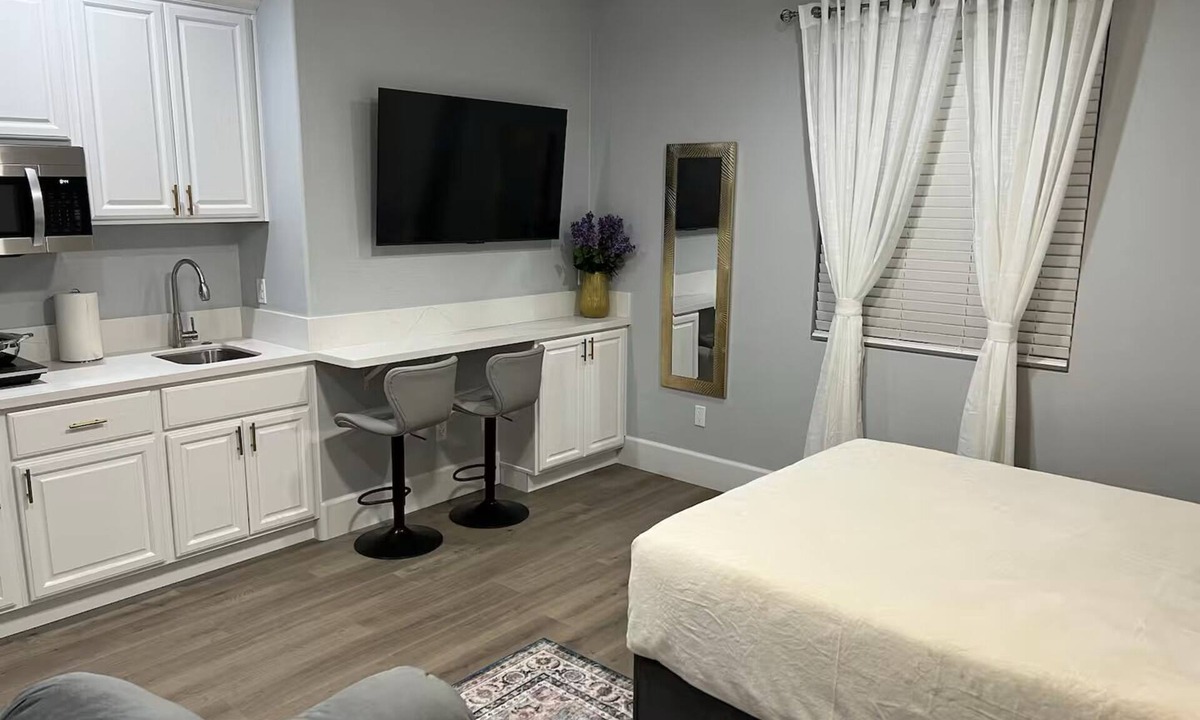 Menifee Apartment | Private Studio Oasis in Menifee - Kitchenette - Washer/Dryer - Gated Property