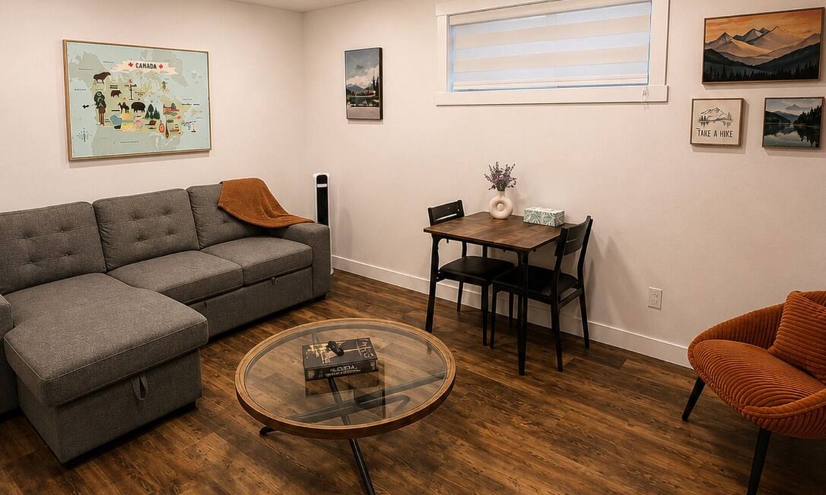 Cochrane Apartment | Private Suite w/Full Kitchen Near Banff National Park