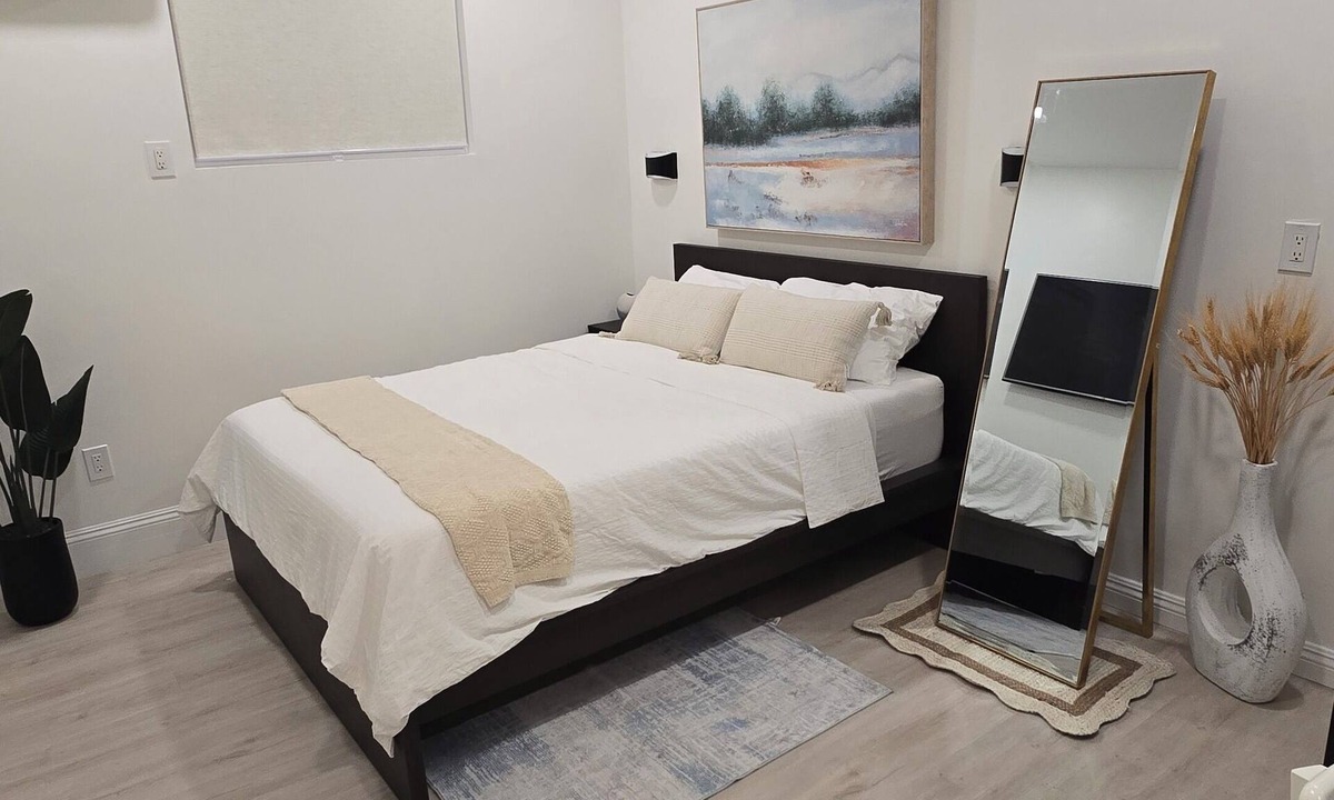 Mount Wilson Apartment | Private Suite w/Kitchen & Prkng/Near Disney & DTLA