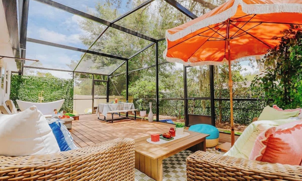 Orlando Apartment | Private UCF Apt | King + Priv Yard + Outdoor Tub