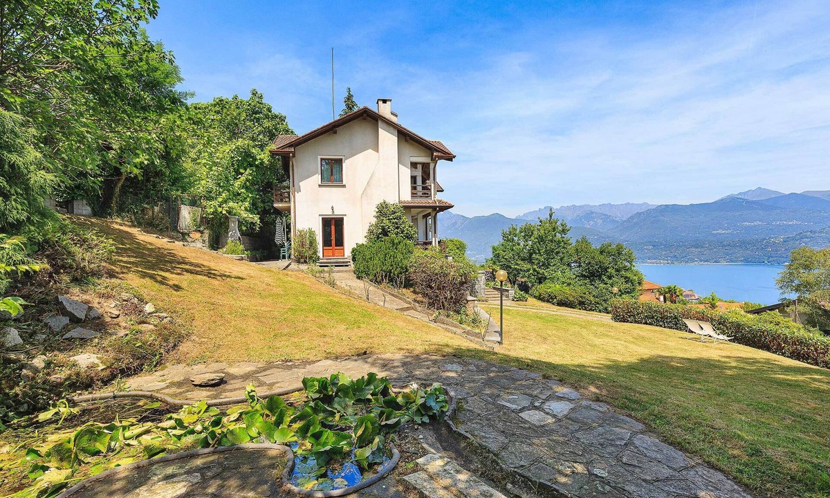 Carciano Villa | Private vacation home with an incomparable lakeview! - Villa Due Riviere