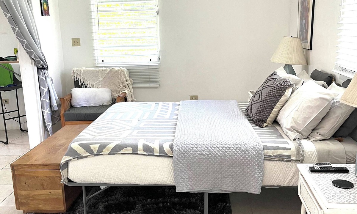Estate Concordia West Cottage | Private Studio 7 min drive to F’sted town,beach