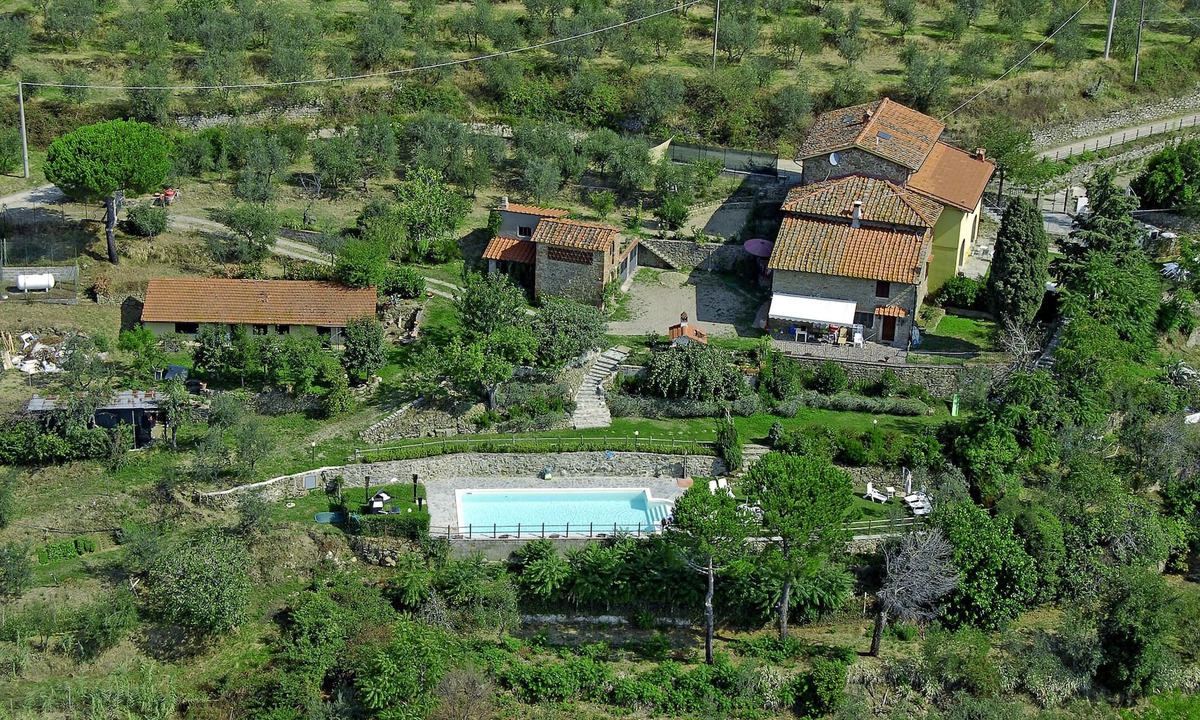 Pian di Sco Villa | Private Villa in Tuscany with pool, garden, great landscape view