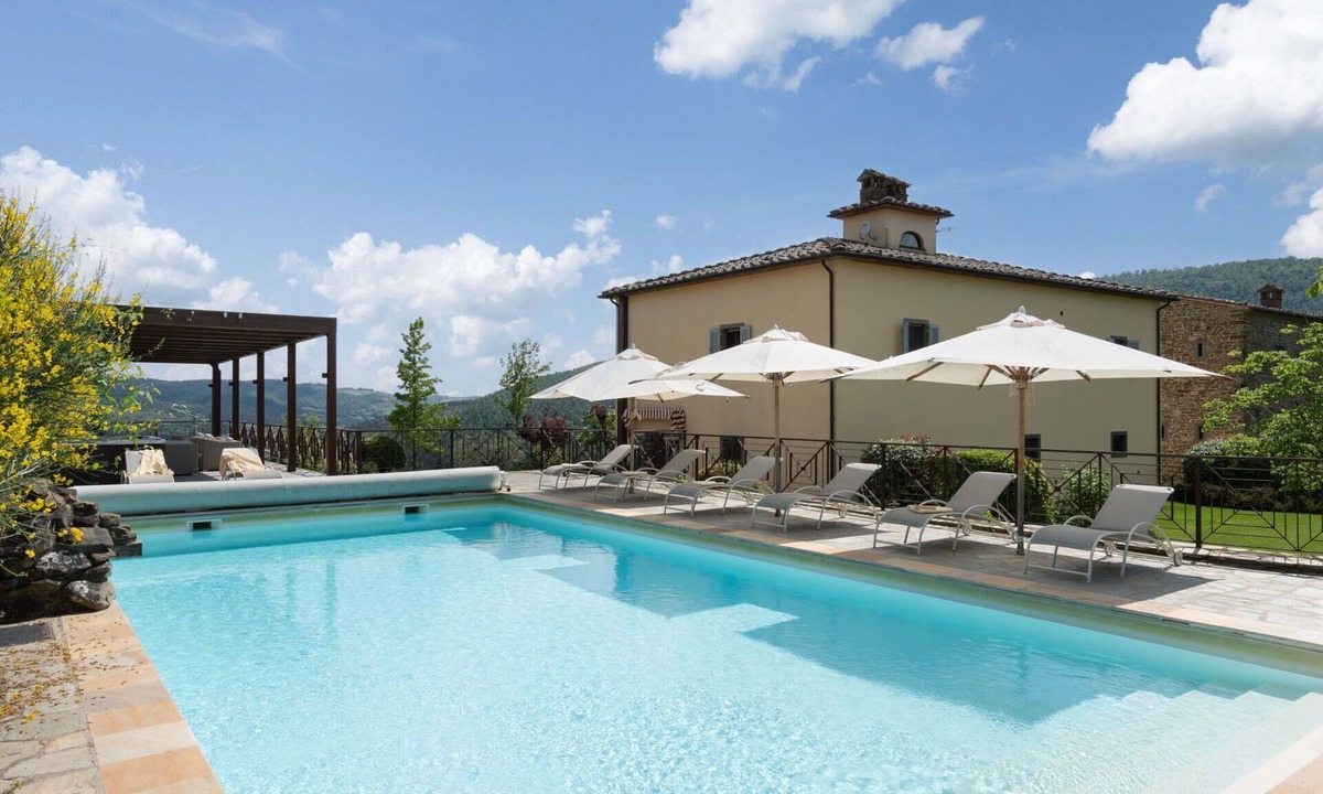 Subbiano Villa | Private Villa with hot tub, private pool, WIFI, A/C, TV, patio, panoramic view, close to Arezzo