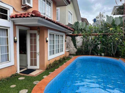 Citaringgul Villa | Private Villa with Swimming Pool