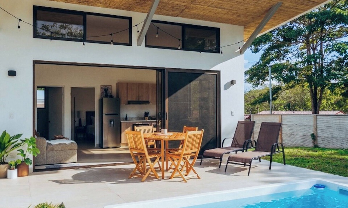 Las Lomas Villa | Private Villa with Pool & Nature