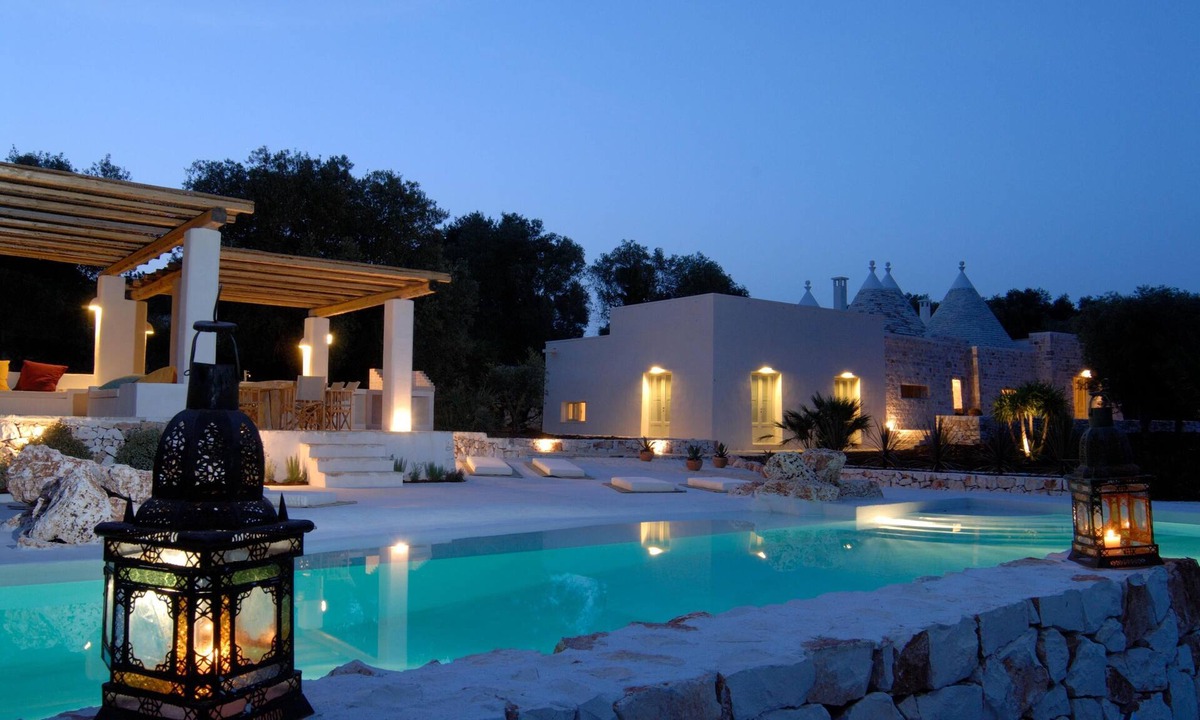 Ostuni Villa | Private villa with swimming pool immersed in the nature of the Valle d'Itria