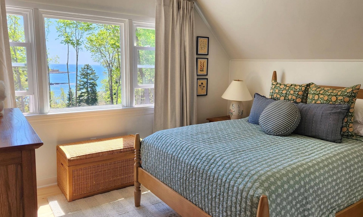 Orrs Island Cottage | Private Waterfront Access, 1890s Cottage, Thoughtfully Renovated, Curated Design