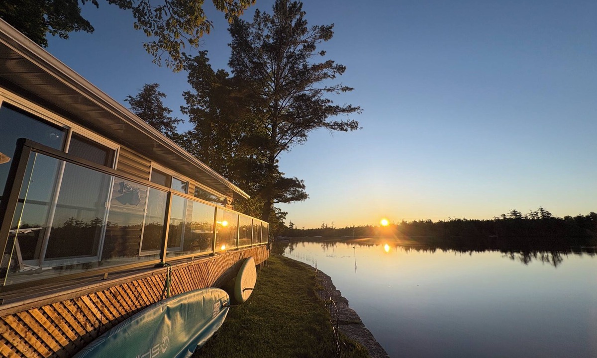 Trent Lakes Cottage | Private Waterfront Point |Surrounded by Water, Fire Pit & Kayaks Included