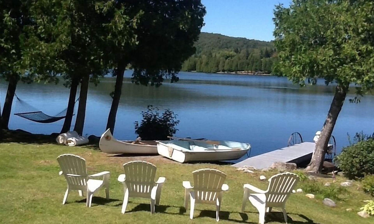 Glover House | Private WATERFRONT Cottage directly on "Quiet Water" ~ No motors!