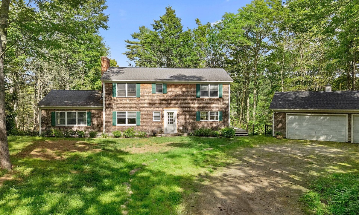 Boothbay House | Private Waterfront Retreat- Tranquil private riverfront home w/tidal dock & large yard