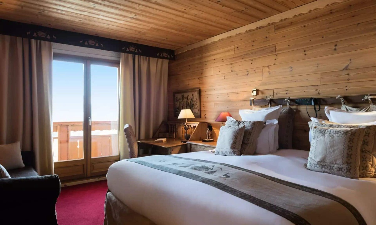 Cognet Hotel | Privilege Room for 3 People