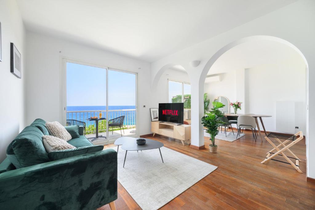 Cap d'Ail Apartment | Proche Monaco, vue mer et accès à la plage