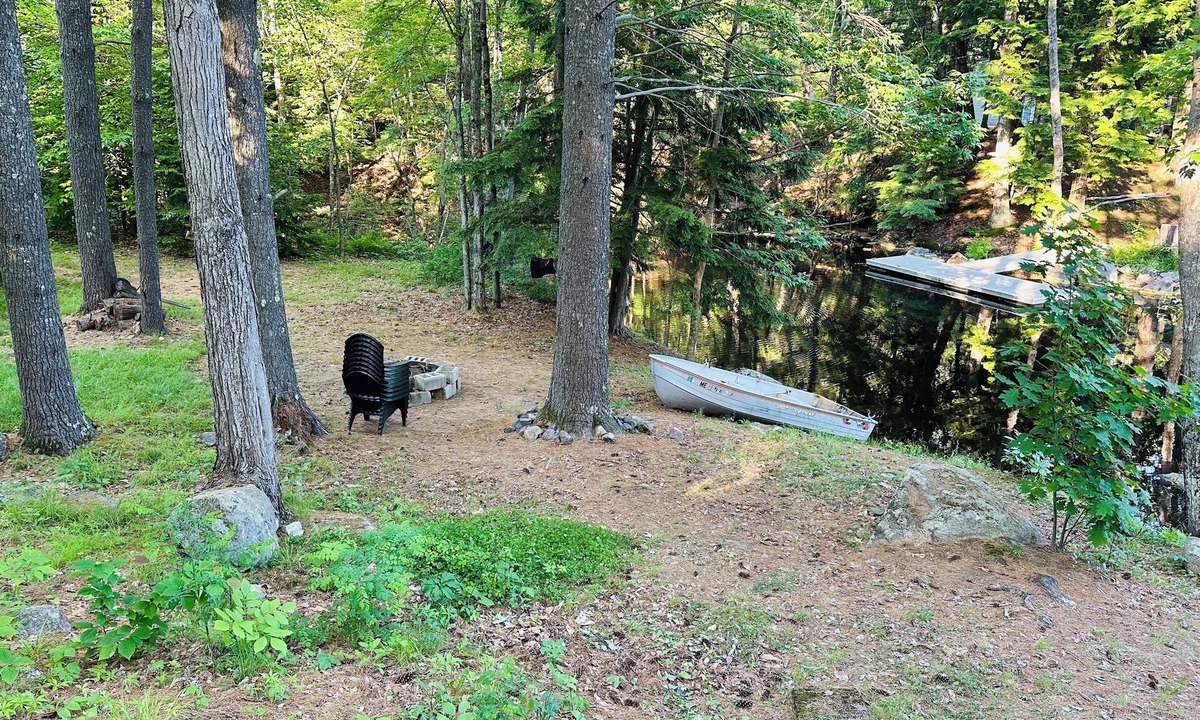 North Sebago Cottage | Professionally styled waterfront cottage on Sebago. Cozy and Serene.