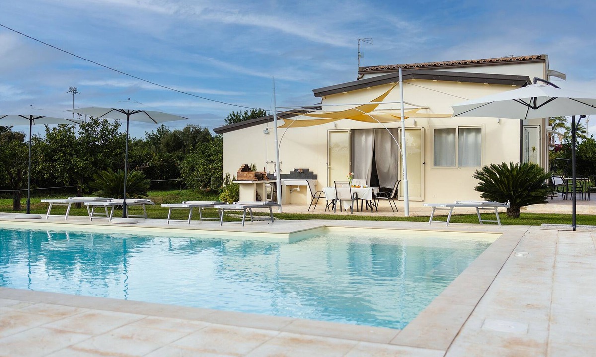 Ispica Villa | Profumo di Zagara 6+2, Emma Villas