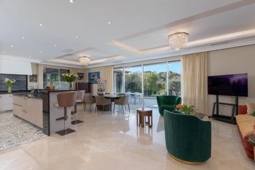 Vallauris Villa | Propriété d'Exception | Super Cannes
