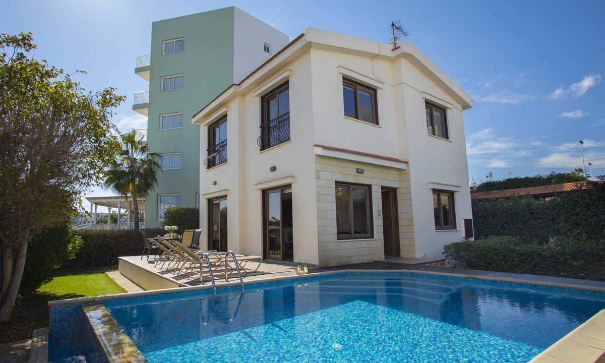 Protaras Villa | Protaras Fig Tree Bay Villa Buena Vista