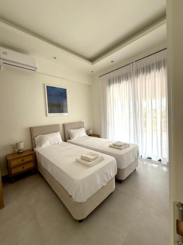 Marathopoli House | Proti Mare Villa by Toffee Homes