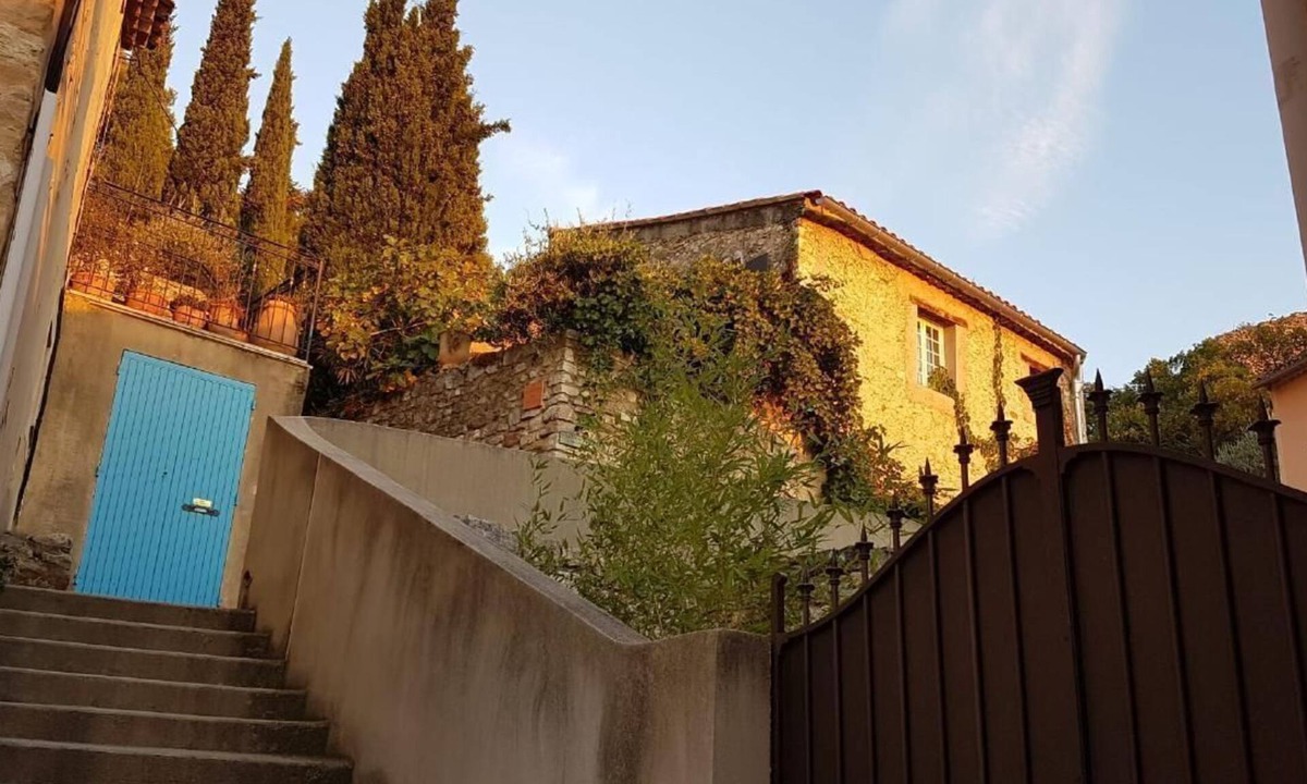 Gigondas House | Provençal natural stone cottage in Gigondas
