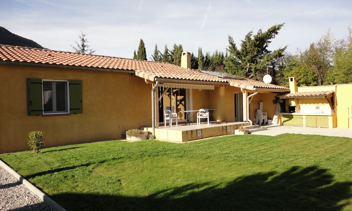 Condorcet House | PROVENCE (Drôme Provençale) Beautiful property near Nyons with large swimming pool
