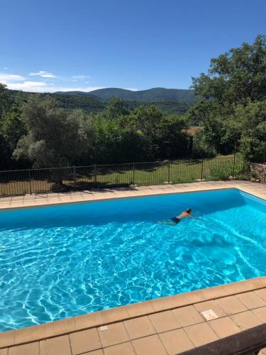 Viens Apartment | Provence Studio Piscine Rez-de-jardin Terrasse Vue Luberon