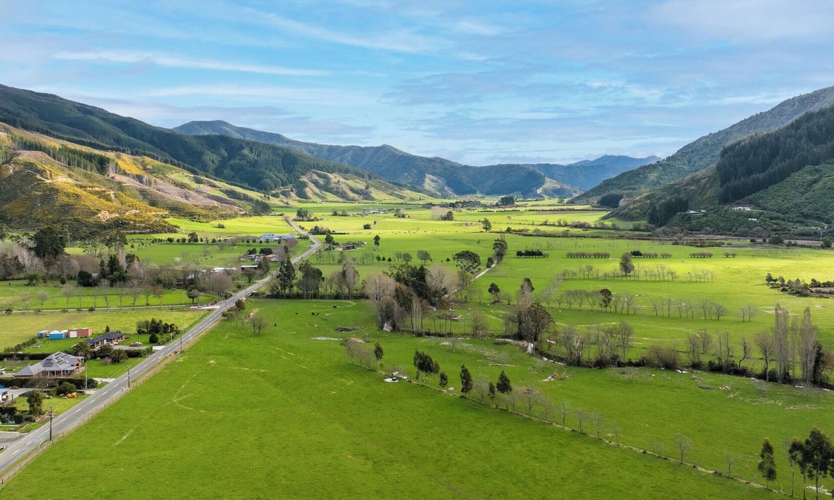 Linkwater House | Pukeko Cottage - Marlborough Sounds Retreat
