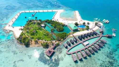 Serang Resort | PULAU LIMA Resort