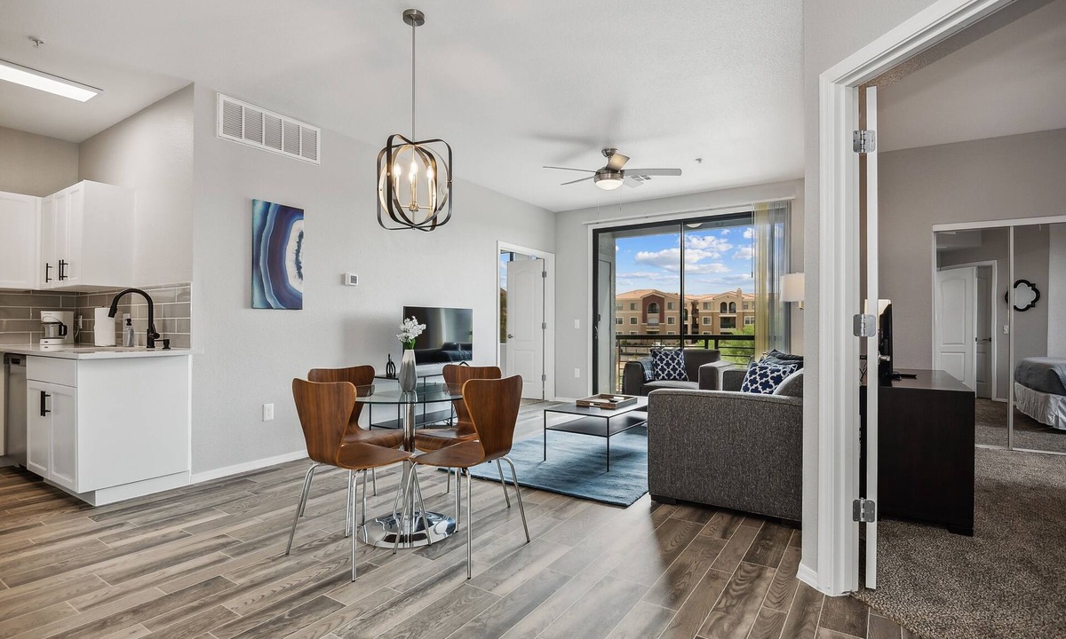 Desert View Village Apartment | Pure Suites Phoenix 2 Bed Gym Pool Cabana 2
