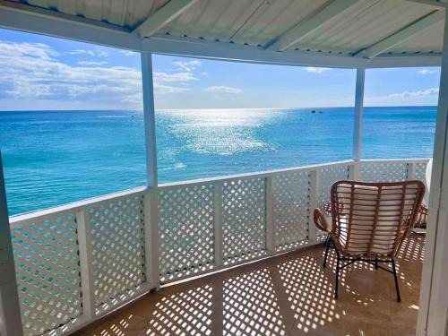 Little Battaleys Villa | Purple Rain - Direct Beach Access, Ocean views, 2 Bedroom, 2 Bathroom, Mullins Beach Front Bliss