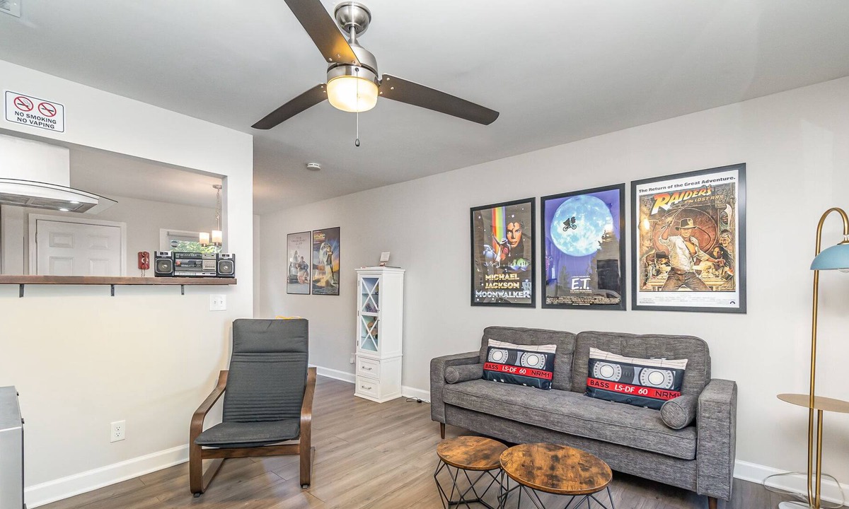Biddleville Condo | QC House of the 80s