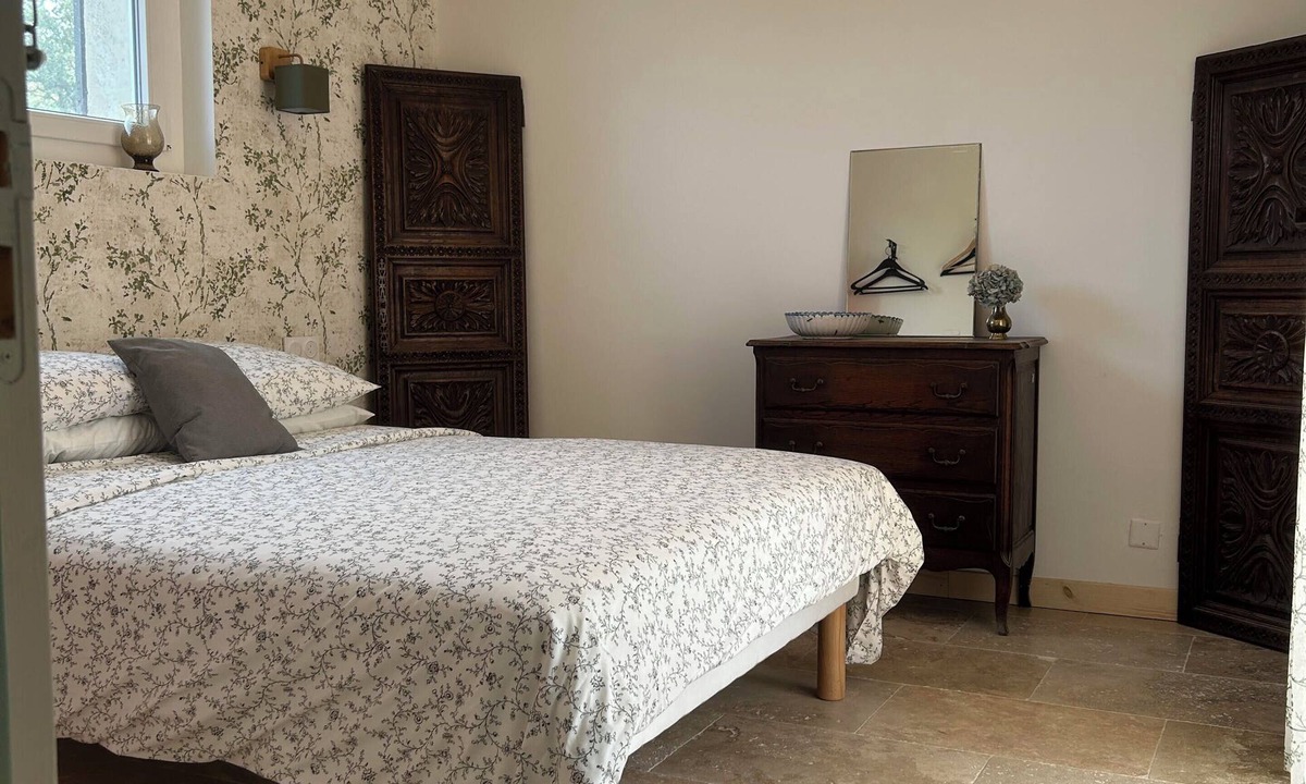 Saint-Hippolyte-le-Graveyron Bed & Breakfast | Quiet room in a house between Mont Ventoux and dentelles de Montmirail