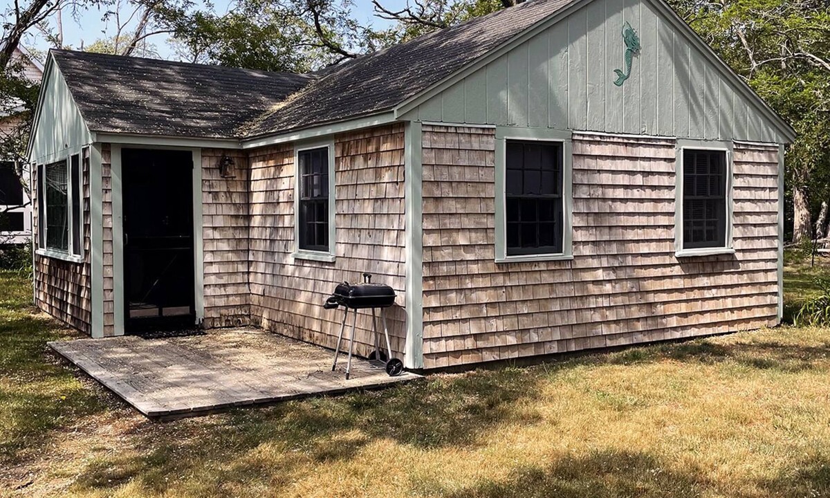 North Eastham Cottage | Quaint Cape Cottage Close to the Beach