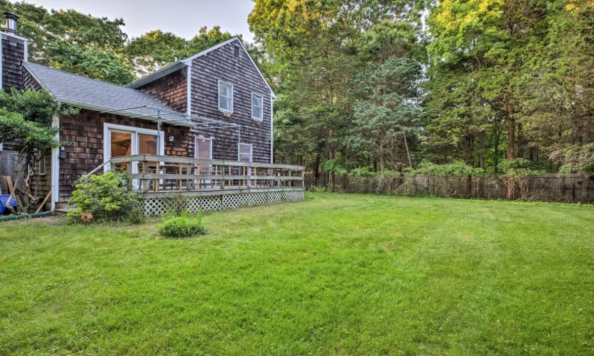 Clearwater Beach House | Quaint Clearwater Beach Country House - Springs / East Hampton Vacation Rental