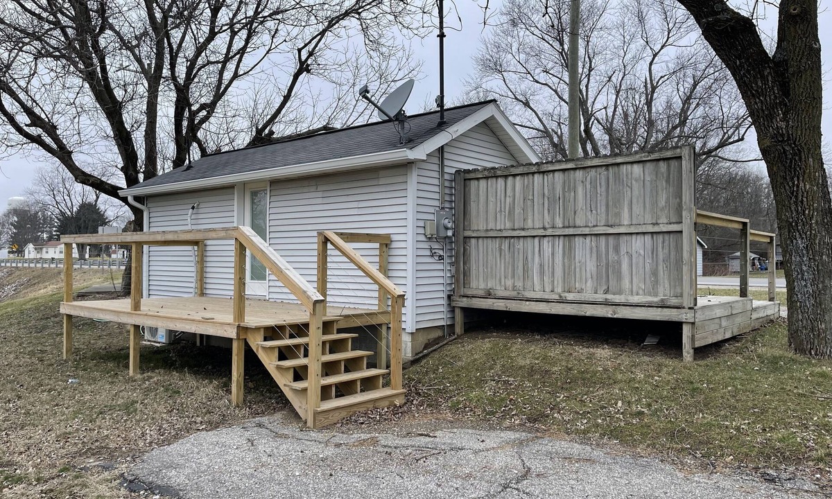 Bainbridge Apartment | Quaint, tiny home in the small town of Bainbridge. Newly remodeled.