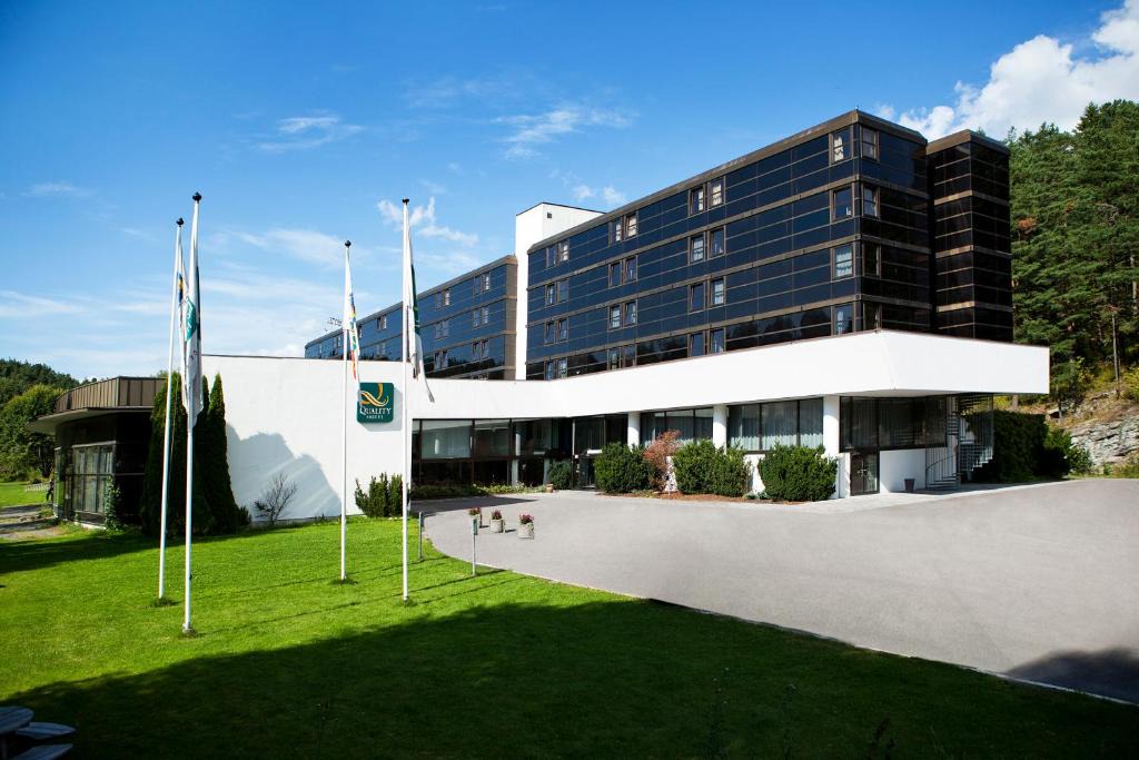 Trollasen Hotel | Quality Hotel Entry