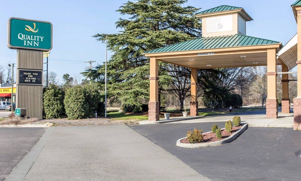 Seiglers Crossroads Hotel | Quality Inn Aiken North