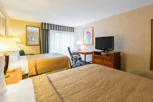 Grand Island Hotel | Quality Inn and Conference Center I-80 Grand Island