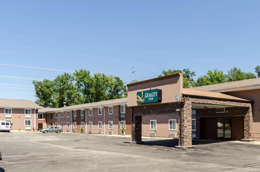 Chicopee Hotel | Quality Inn Chicopee-Springfield