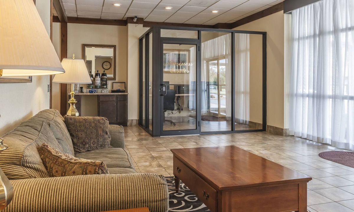Gallipolis Ferry Hotel | Quality Inn Gallipolis