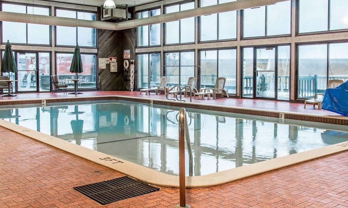 Gaylord Hotel | Quality Inn Gaylord
