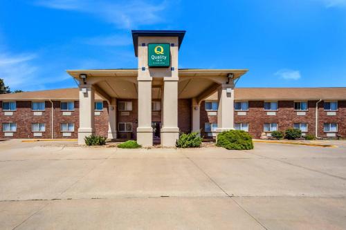 Lincoln Hotel | Quality Inn Lincoln Cornhusker