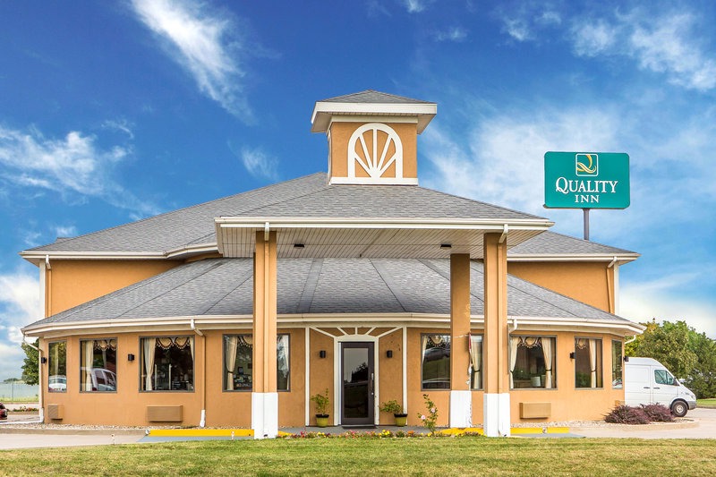 Morton Hotel | Quality Inn Morton