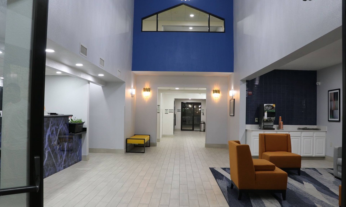 Kyle Hotel | Quality Inn & Suites Buda