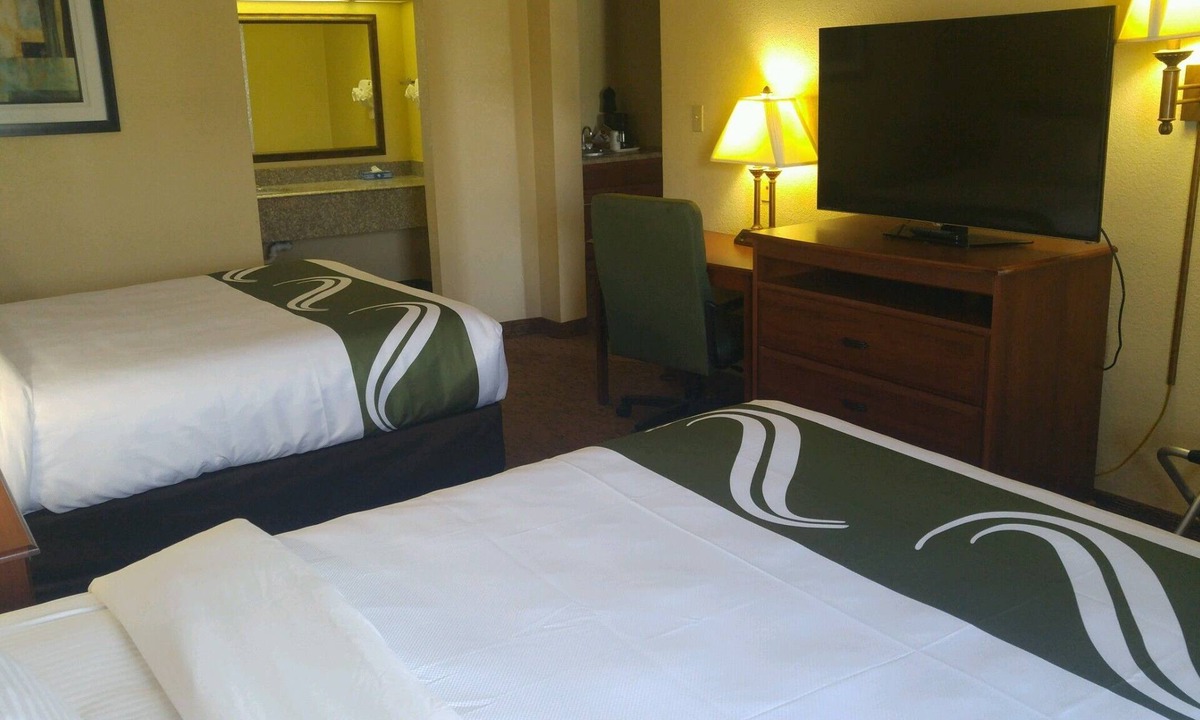 Covington Hotel | Quality Inn & Suites Covington