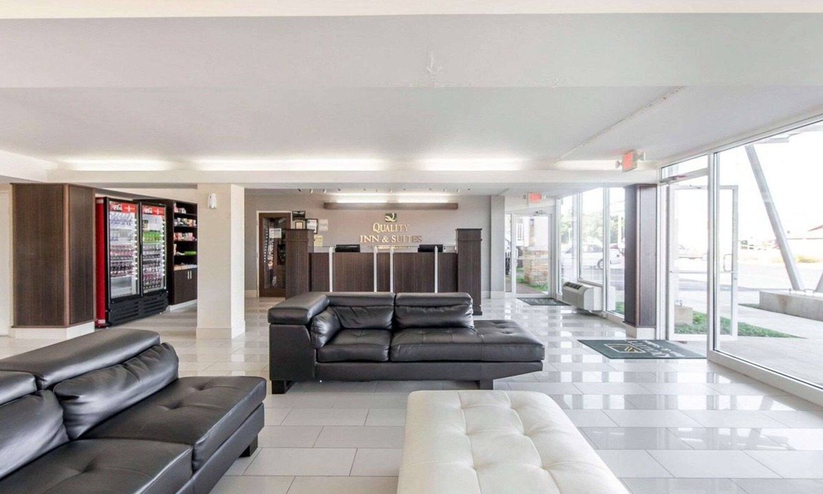 Jasper Hotel | Quality Inn & Suites Jasper - Kimball