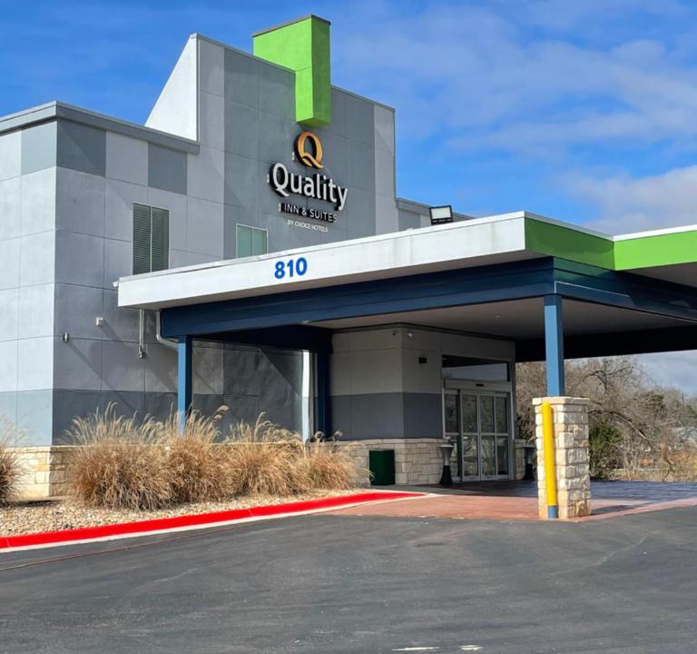 Elgin Hotel | Quality Inn